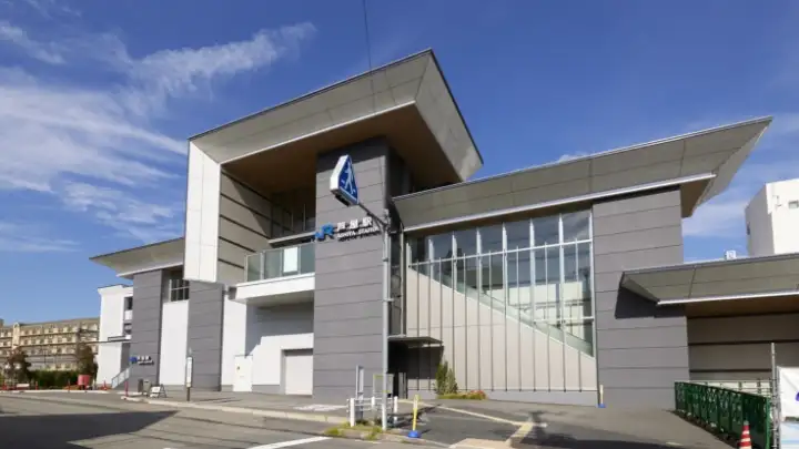 JR「芦屋」駅（徒歩10分・約740m）