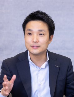 T氏